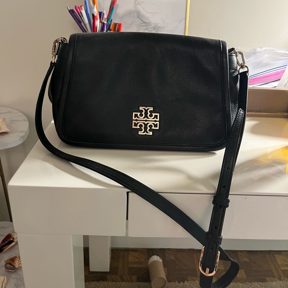 Tory Burch black cross body with shoulder strap